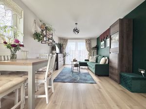 Photo 3- click for photo gallery